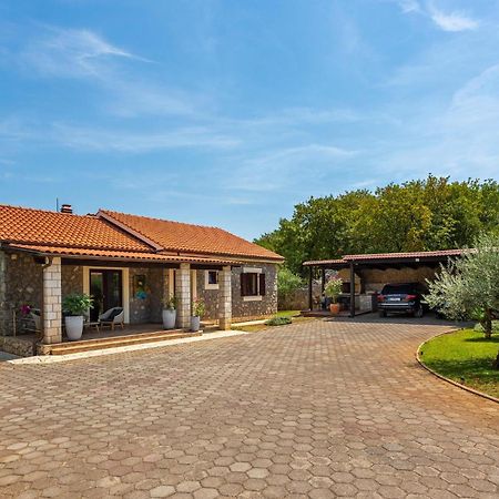 Nice Home In Lakmartin With Outdoor Swimming Pool מראה חיצוני תמונה