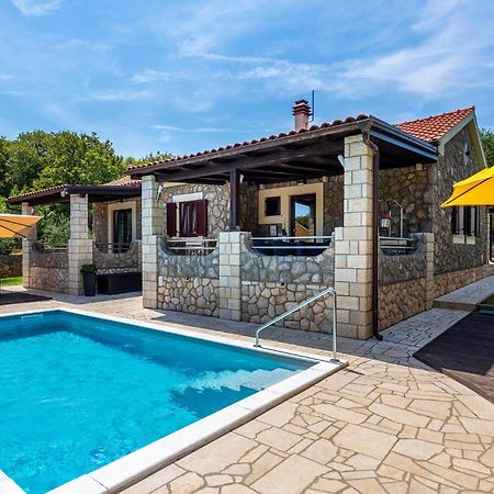 Nice Home In Lakmartin With Outdoor Swimming Pool מראה חיצוני תמונה
