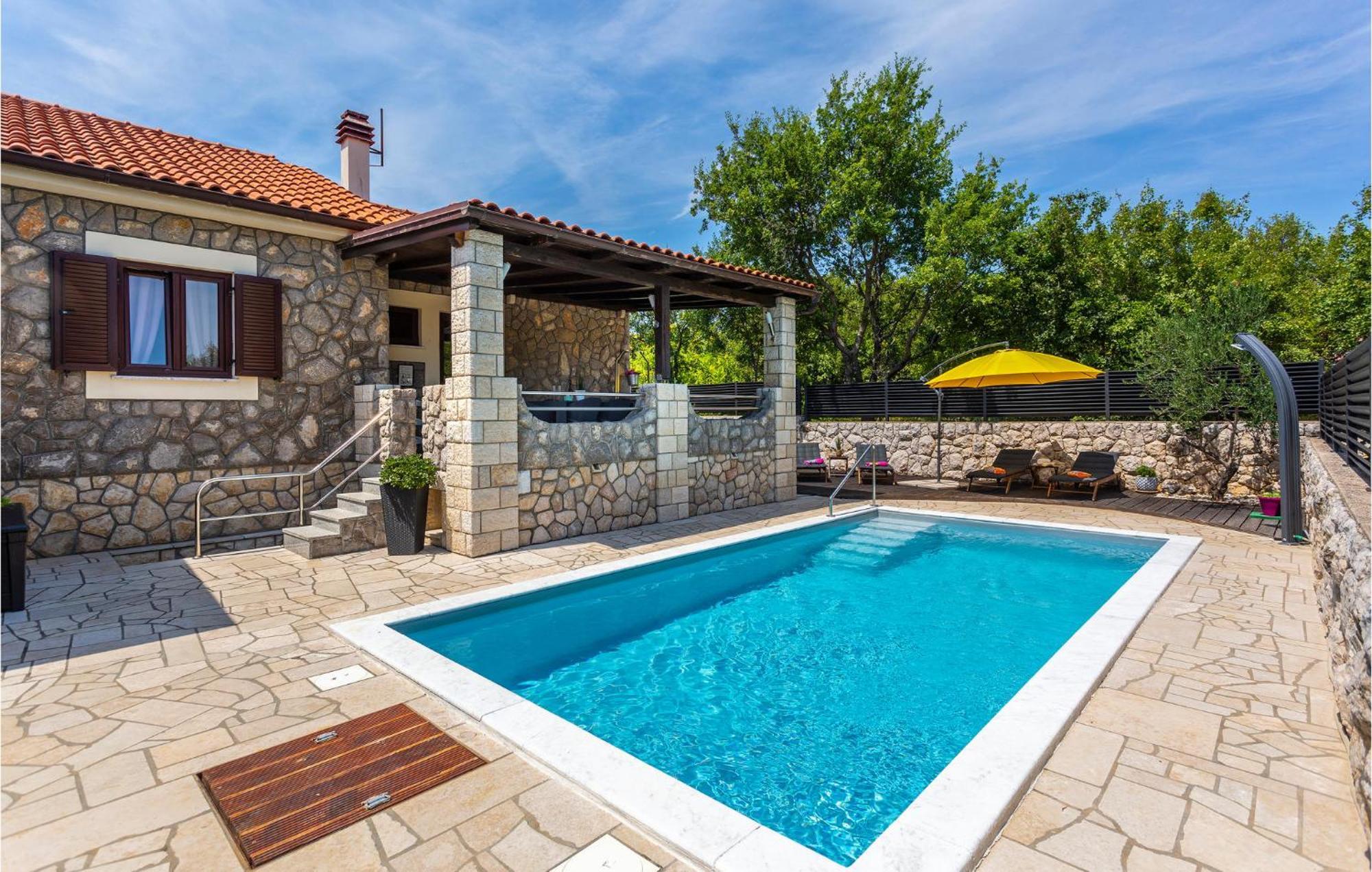 Nice Home In Lakmartin With Outdoor Swimming Pool מראה חיצוני תמונה
